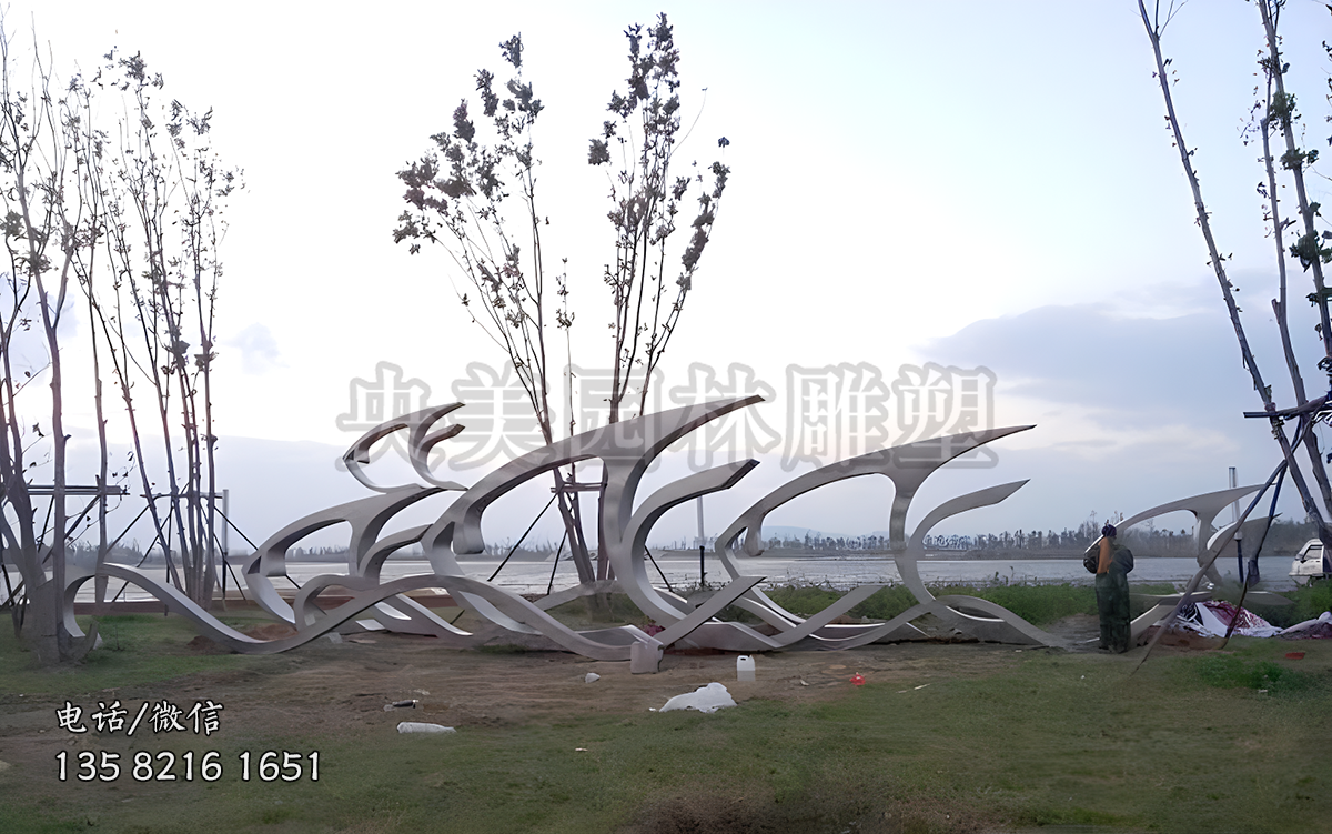 抽象游魚(yú)不銹鋼魚(yú)群雕塑