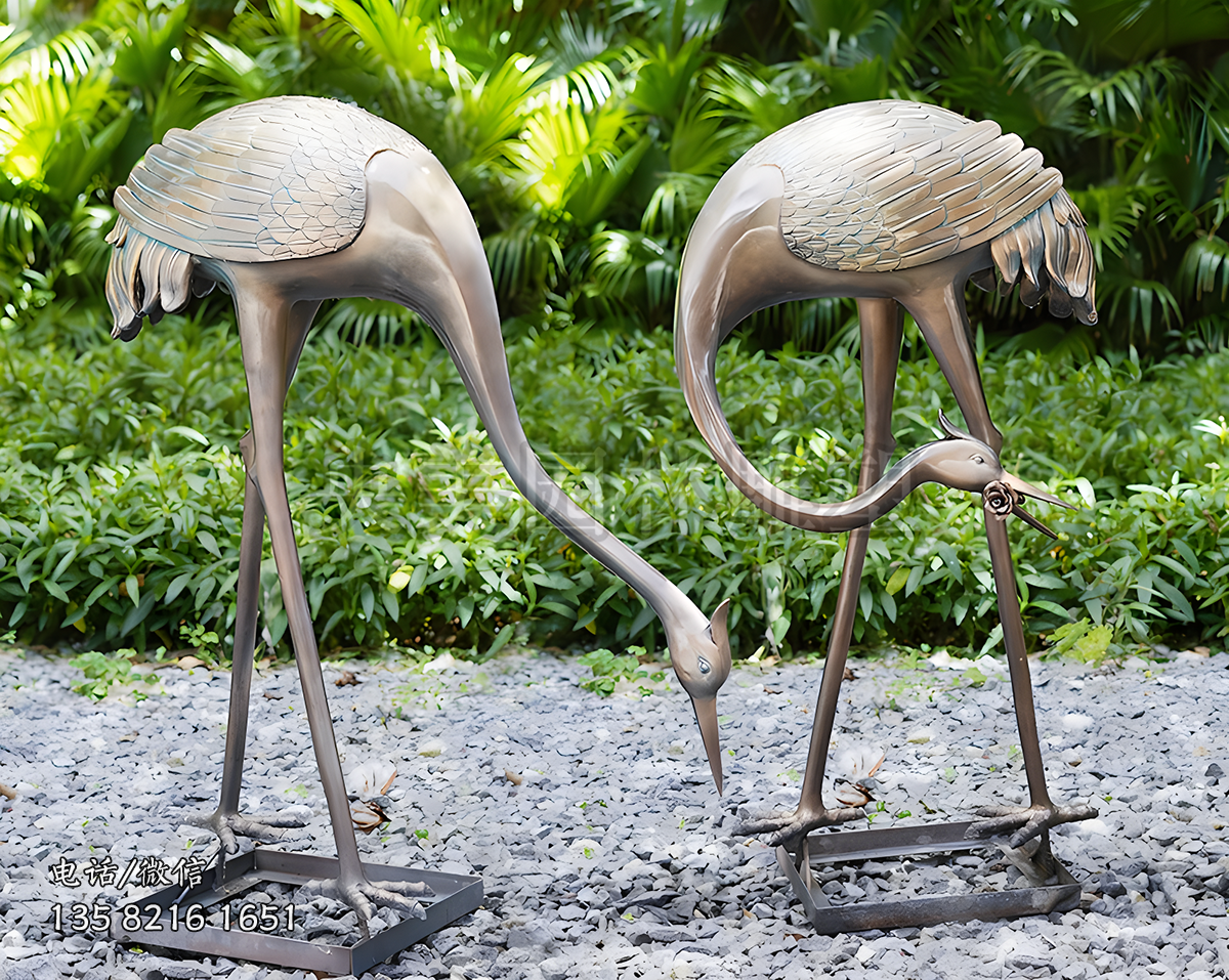 仿銅鶴雕塑
