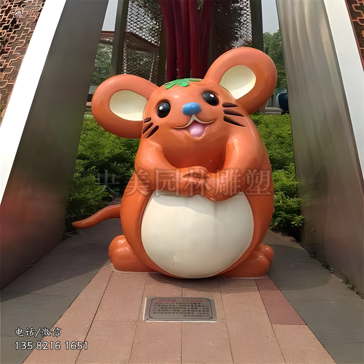玻璃鋼卡通老鼠雕塑