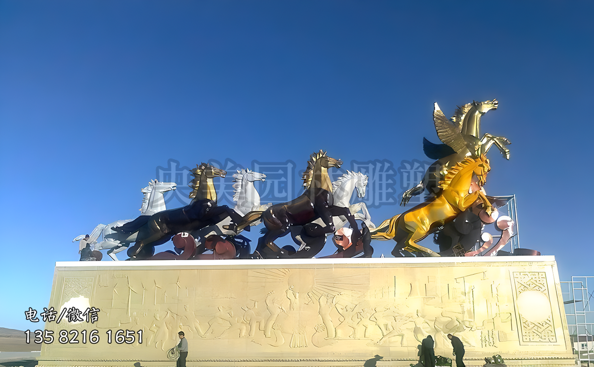 不銹鋼馬群景觀雕塑