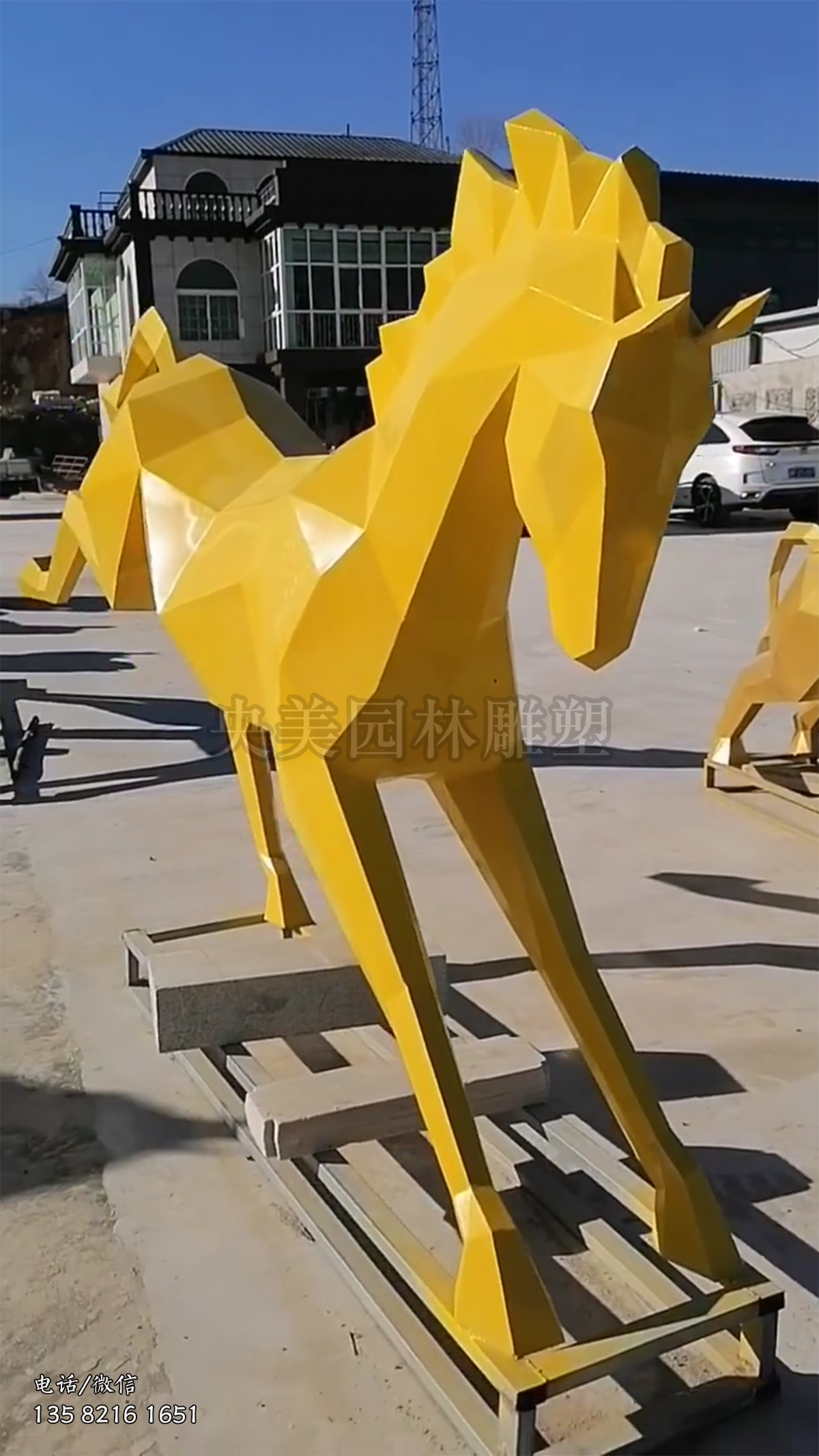 幾何塊面不銹鋼馬雕塑