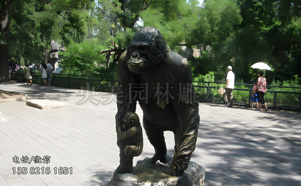 玻璃鋼大型仿真動(dòng)物猩猩雕塑