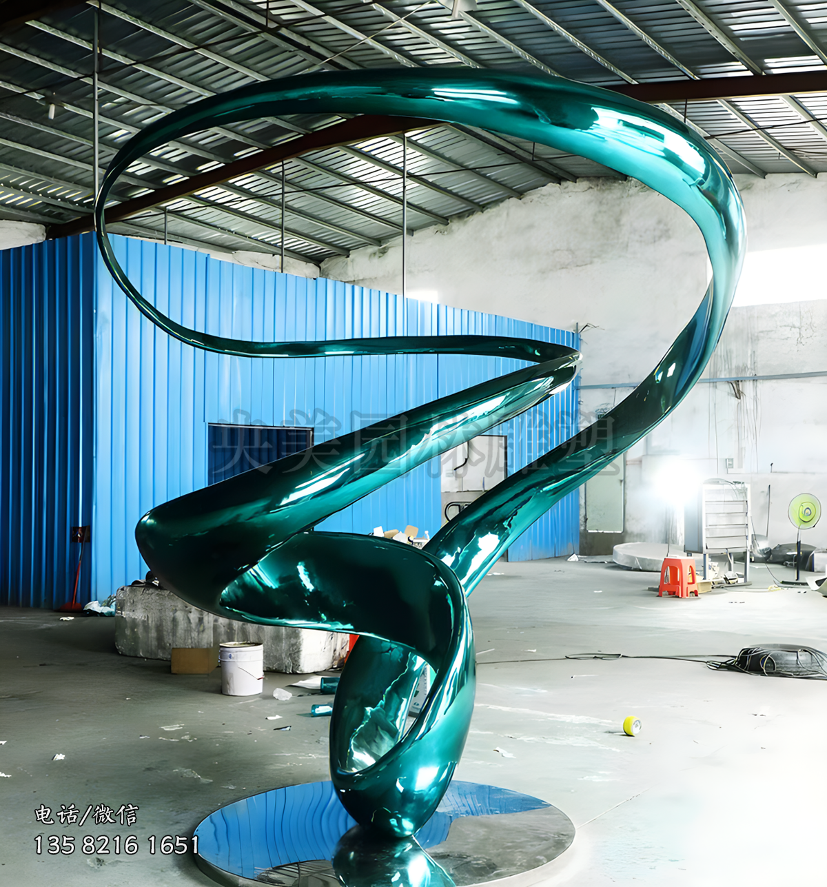 不銹鋼噴鍍飄帶雕塑