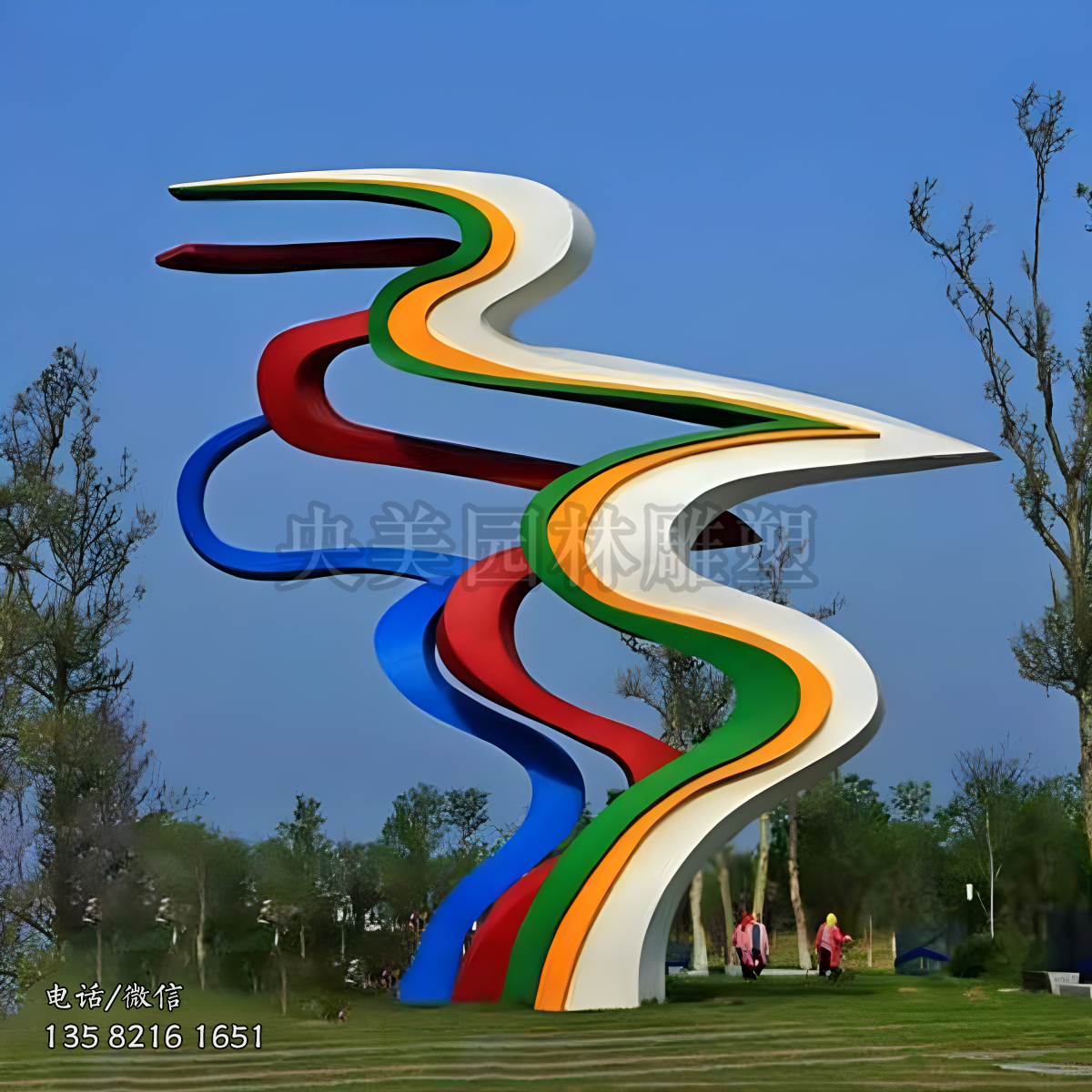 隨風(fēng)擺動(dòng)的不銹鋼飄帶景觀雕塑