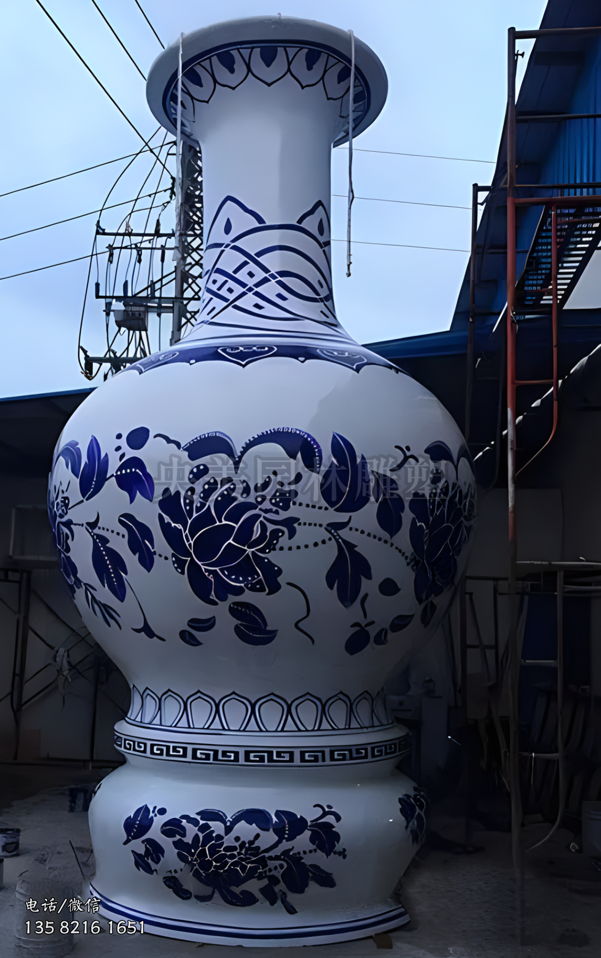 玻璃鋼仿瓷花瓶雕塑